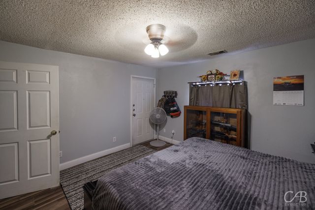 609 N 4th Street W, Clyde, TX 79601