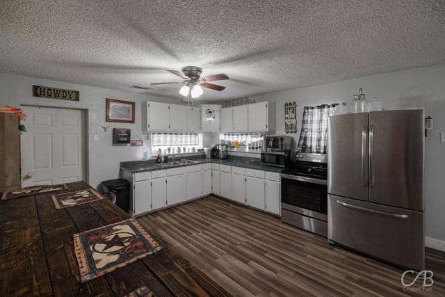 609 N 4th Street W, Clyde, TX 79601