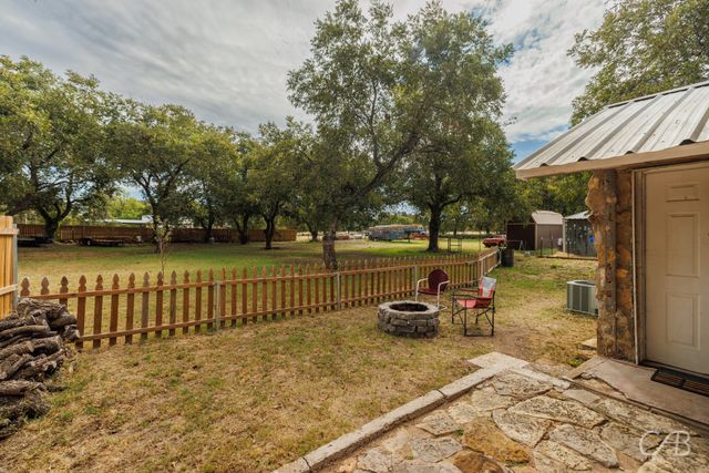 609 N 4th Street W, Clyde, TX 79601