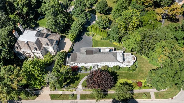 195 Maple Hill Road, Glencoe, IL 60022