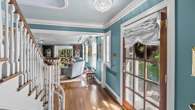 195 Maple Hill Road, Glencoe, IL 60022