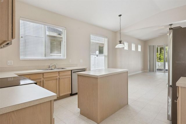 8662 ABBOTSBURY DRIVE, Windermere, FL 34786