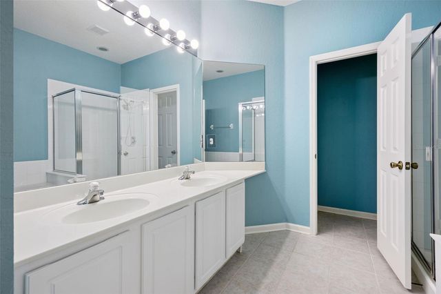 8662 ABBOTSBURY DRIVE, Windermere, FL 34786