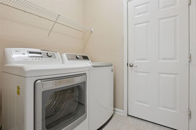 8662 ABBOTSBURY DRIVE, Windermere, FL 34786