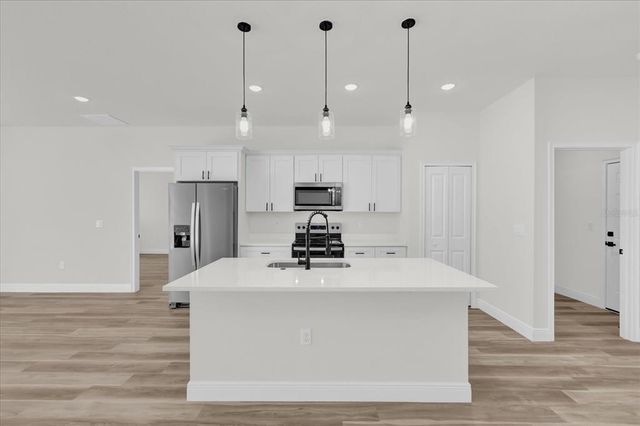 15823 SW 27TH AVENUE ROAD, Ocala, FL 34473