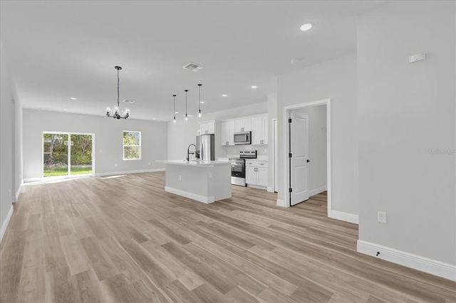 15823 SW 27TH AVENUE ROAD, Ocala, FL 34473