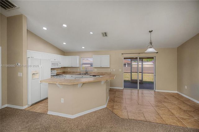 4104 SW 13th St., Lehigh Acres, FL 33976