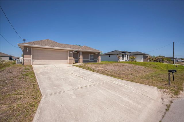 4104 SW 13th St., Lehigh Acres, FL 33976
