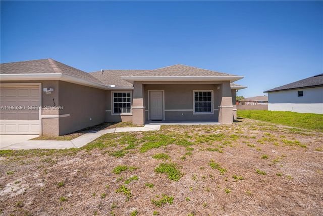 4104 SW 13th St., Lehigh Acres, FL 33976