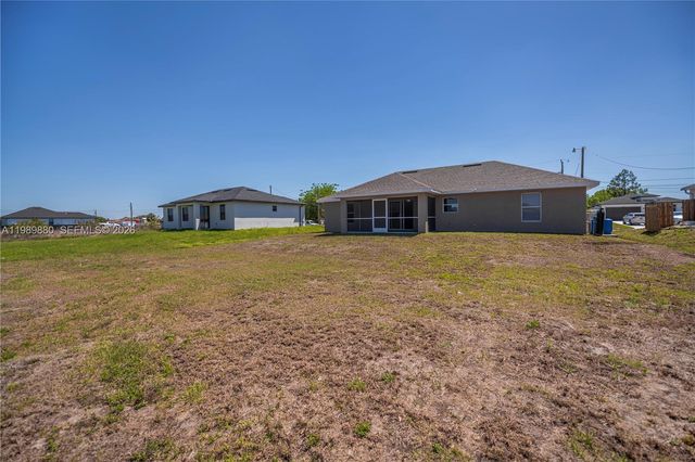 4104 SW 13th St., Lehigh Acres, FL 33976