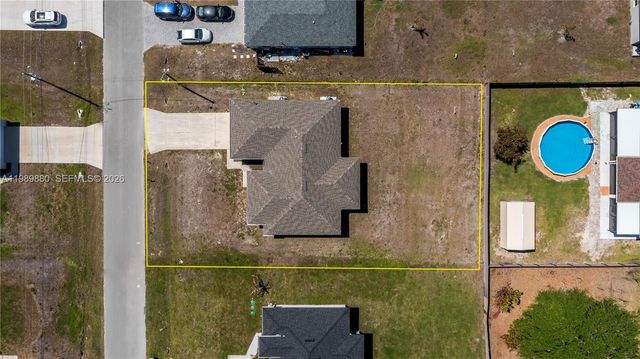 4104 SW 13th St., Lehigh Acres, FL 33976