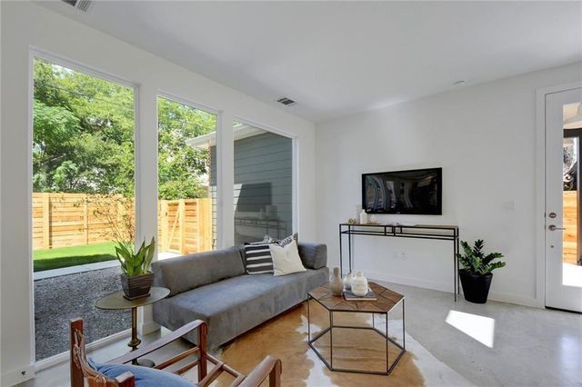 5514 Avenue H 2, Austin, TX 78751