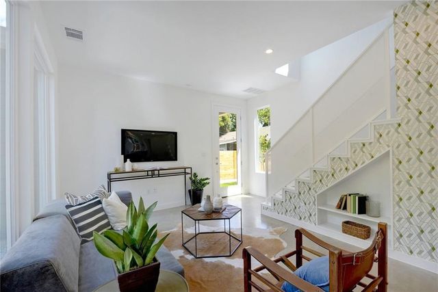 5514 Avenue H 2, Austin, TX 78751