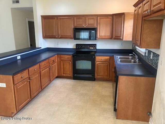 6010 Wooded Creek Dr 102, Louisville, KY 40291