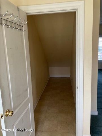 6010 Wooded Creek Dr 102, Louisville, KY 40291