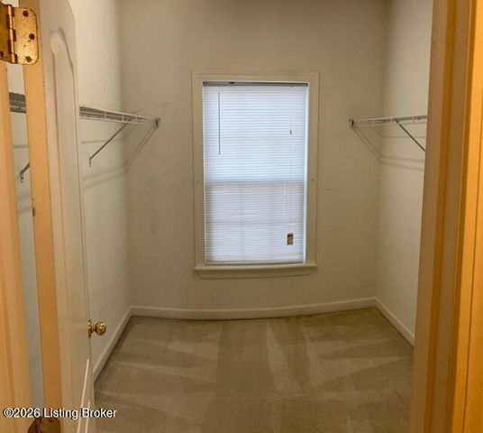 6010 Wooded Creek Dr 102, Louisville, KY 40291