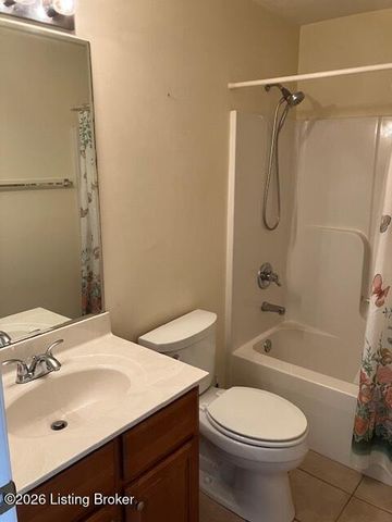 6010 Wooded Creek Dr 102, Louisville, KY 40291