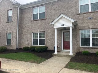 6010 Wooded Creek Dr 102, Louisville, KY 40291