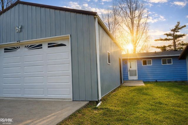 4800 Maxson Drive, Beaverton, MI 48628
