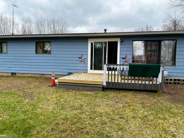 4800 Maxson Drive, Beaverton, MI 48628