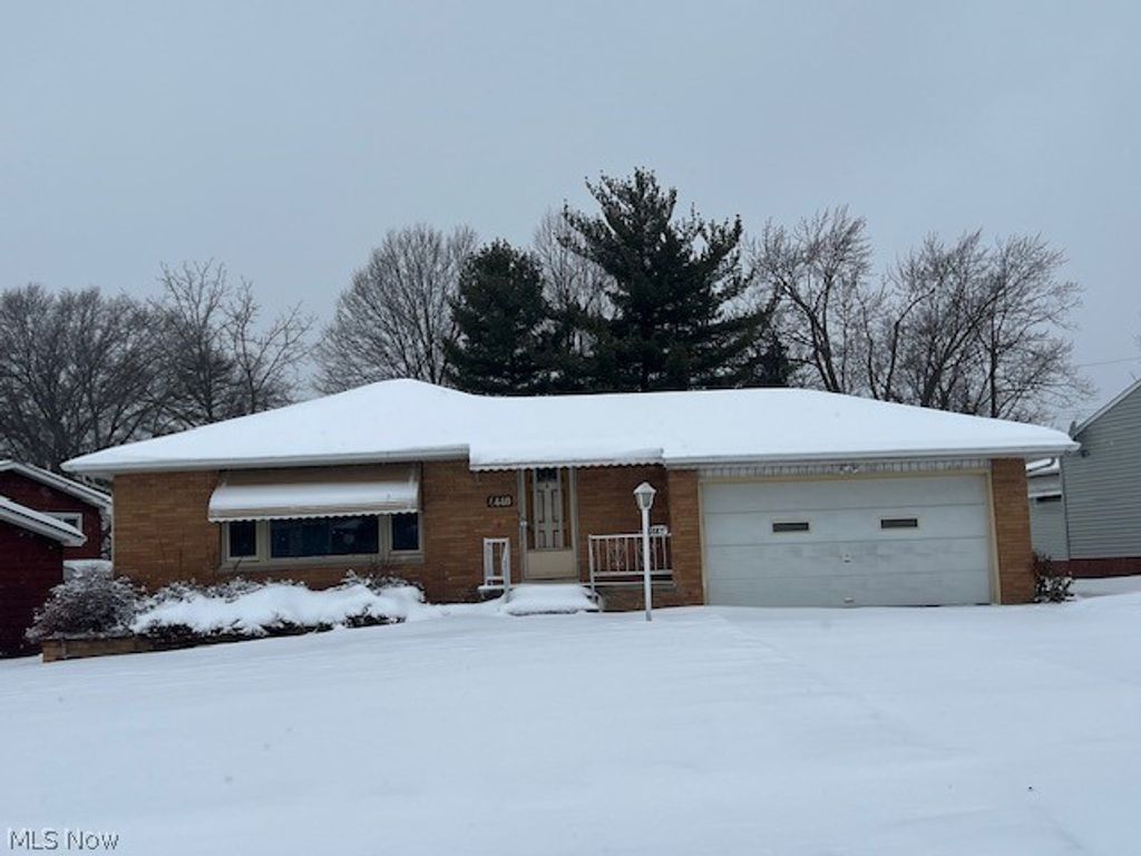 4440 Hillcroft Drive, Warrensville Heights, OH 44128