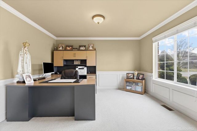 51381 Mauro Lane, Macomb Twp, MI 48042