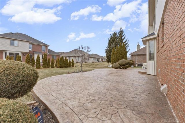 51381 Mauro Lane, Macomb Twp, MI 48042