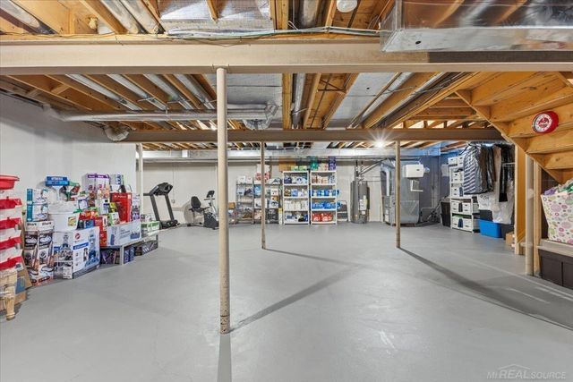 51381 Mauro Lane, Macomb Twp, MI 48042