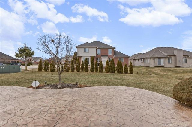 51381 Mauro Lane, Macomb Twp, MI 48042