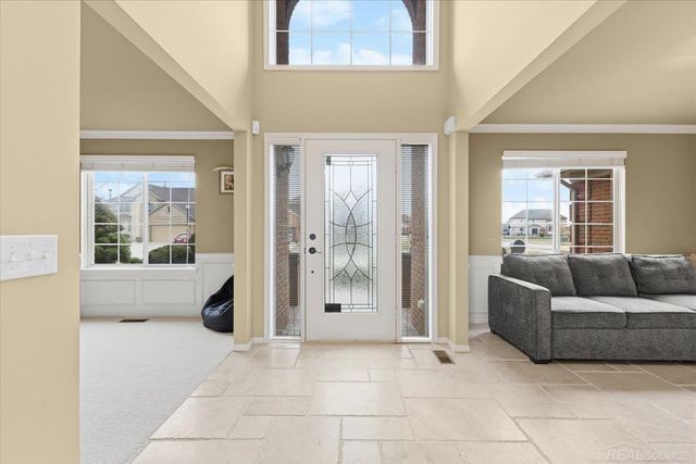 51381 Mauro Lane, Macomb Twp, MI 48042