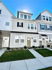 411 Life Tree TRL, Chesapeake, VA 23323