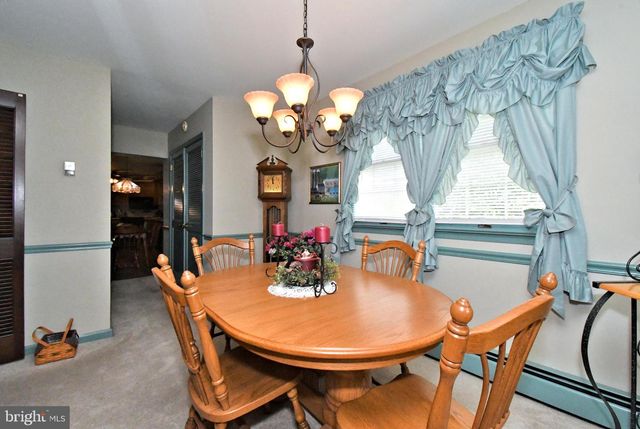 561 PARK AVE, Harleysville, PA 19438