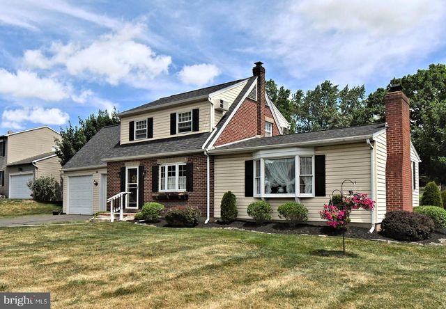 561 PARK AVE, Harleysville, PA 19438