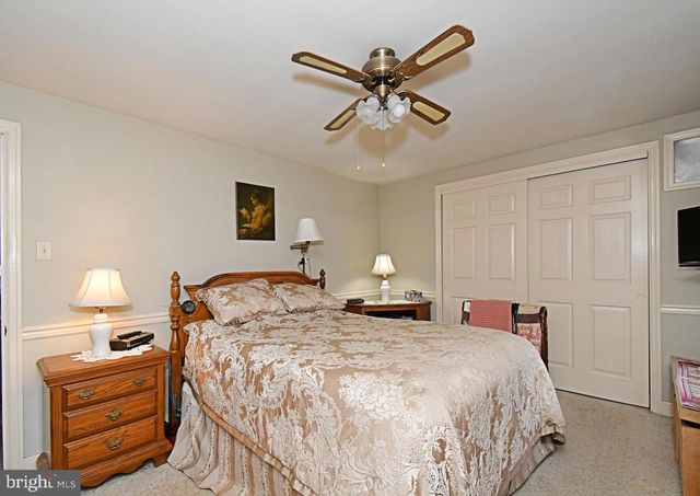 561 PARK AVE, Harleysville, PA 19438