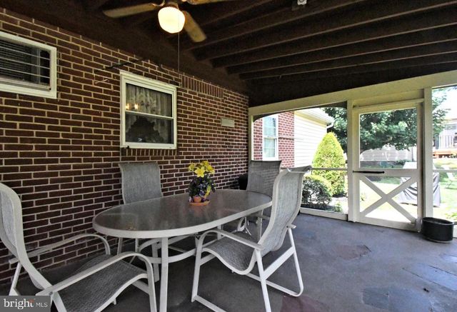 561 PARK AVE, Harleysville, PA 19438