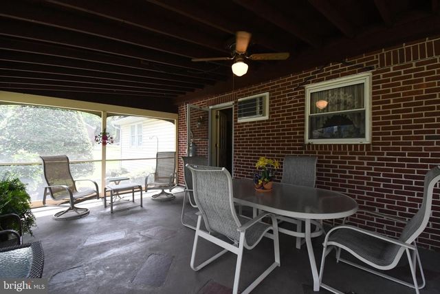 561 PARK AVE, Harleysville, PA 19438