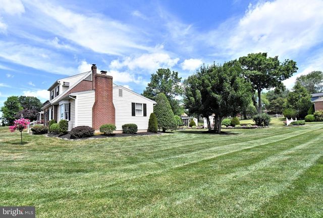 561 PARK AVE, Harleysville, PA 19438
