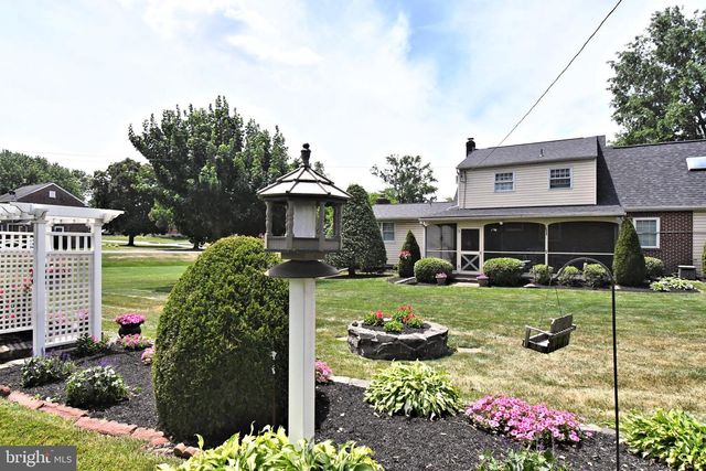 561 PARK AVE, Harleysville, PA 19438