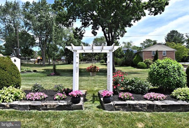 561 PARK AVE, Harleysville, PA 19438