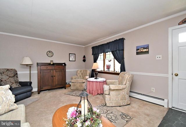 561 PARK AVE, Harleysville, PA 19438