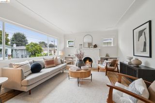 4261 Suter Street, Oakland, CA 94619