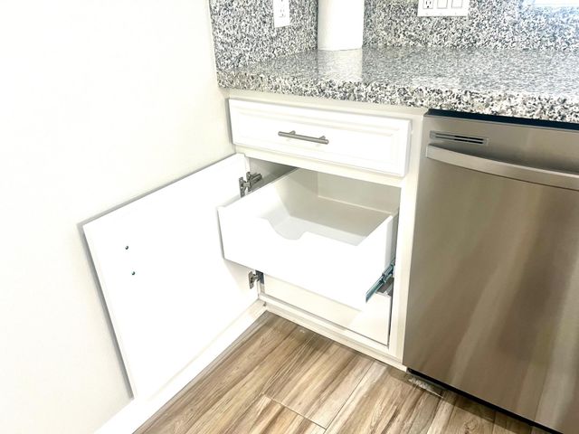 919 Saddle Rock Drive, Houston, TX 77088