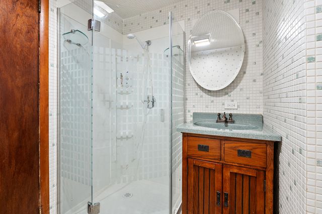 412 6th Avenue, Three Rivers, MI 49093