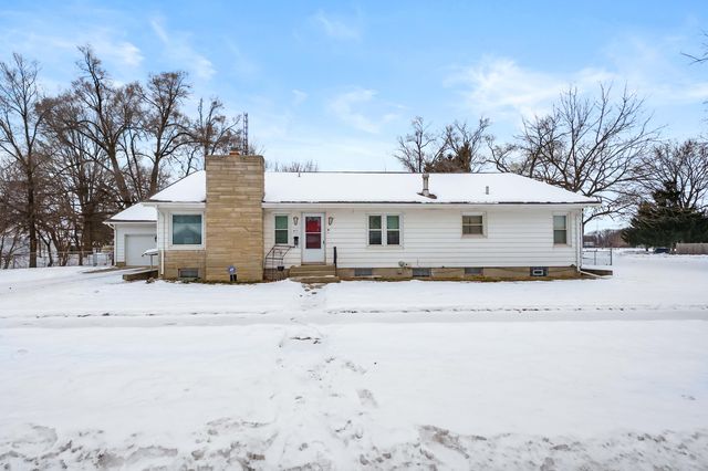 412 6th Avenue, Three Rivers, MI 49093