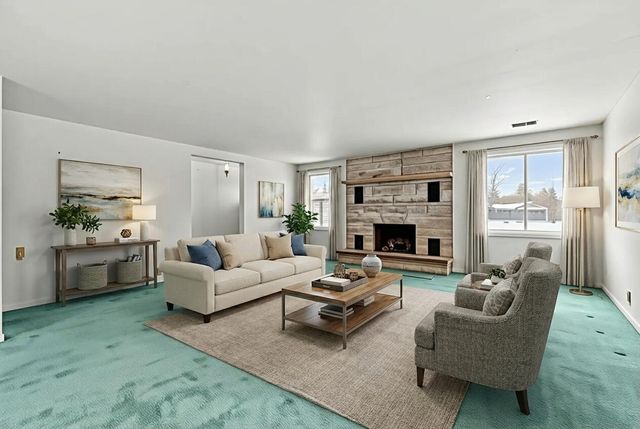 412 6th Avenue, Three Rivers, MI 49093