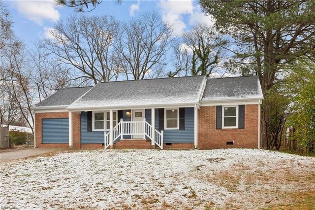 426 Nicewood DR, Newport News, VA 23602