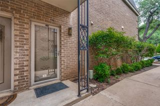 4420 Harlanwood Drive 132, Fort Worth, TX 76109