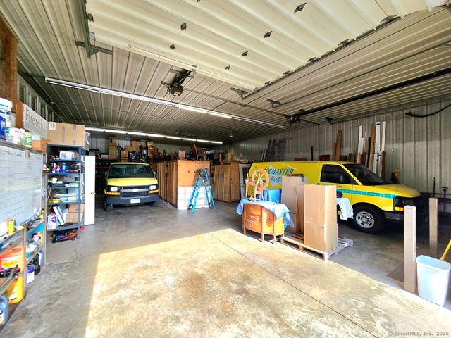 60 Central Avenue, Bloomfield, CT 06002