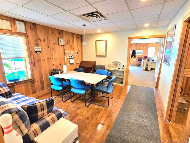 60 Central Avenue, Bloomfield, CT 06002