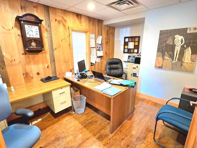 60 Central Avenue, Bloomfield, CT 06002